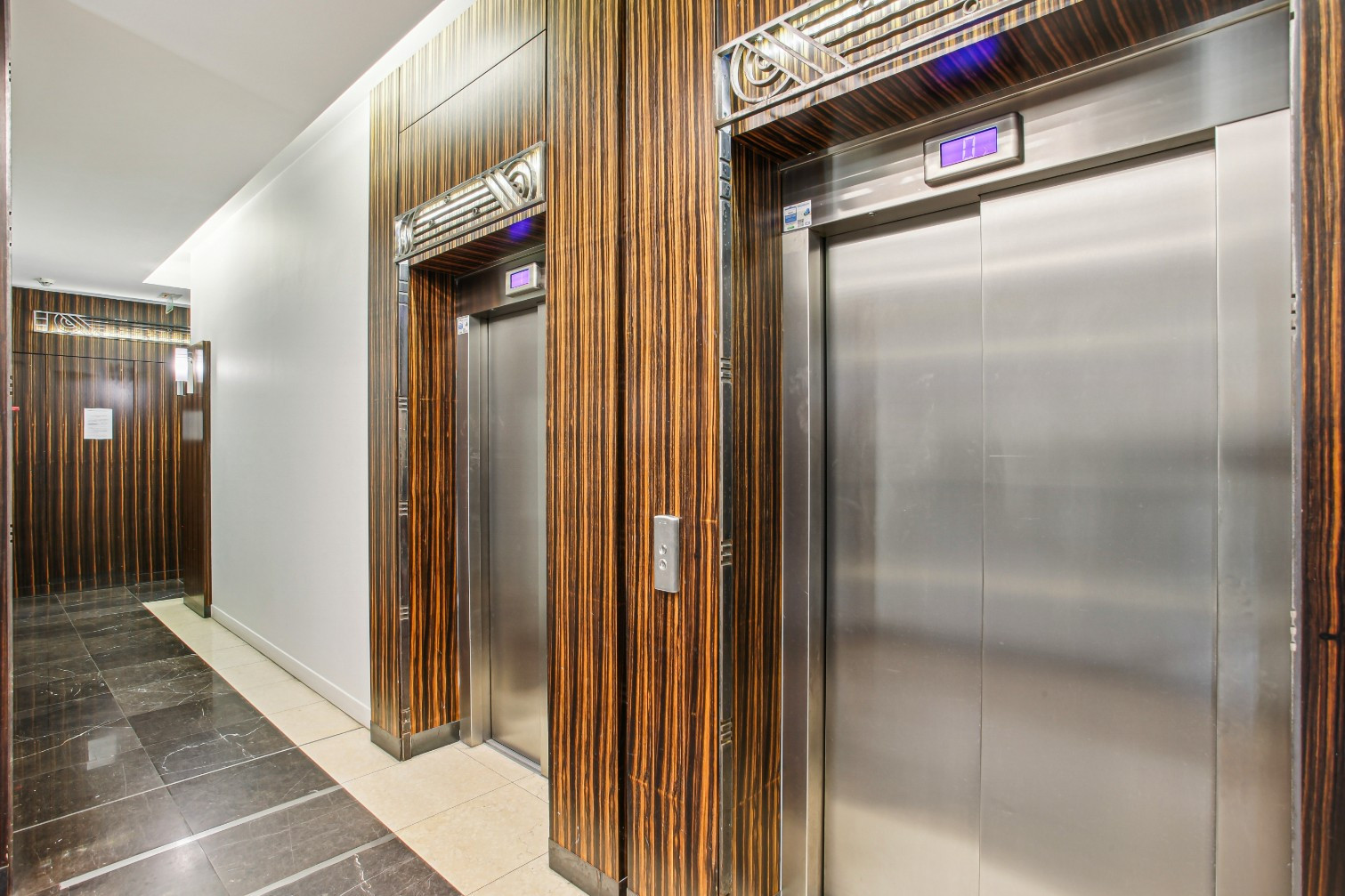 
                                                Vente
                                                 Appartement 4 pièces - Suresnes