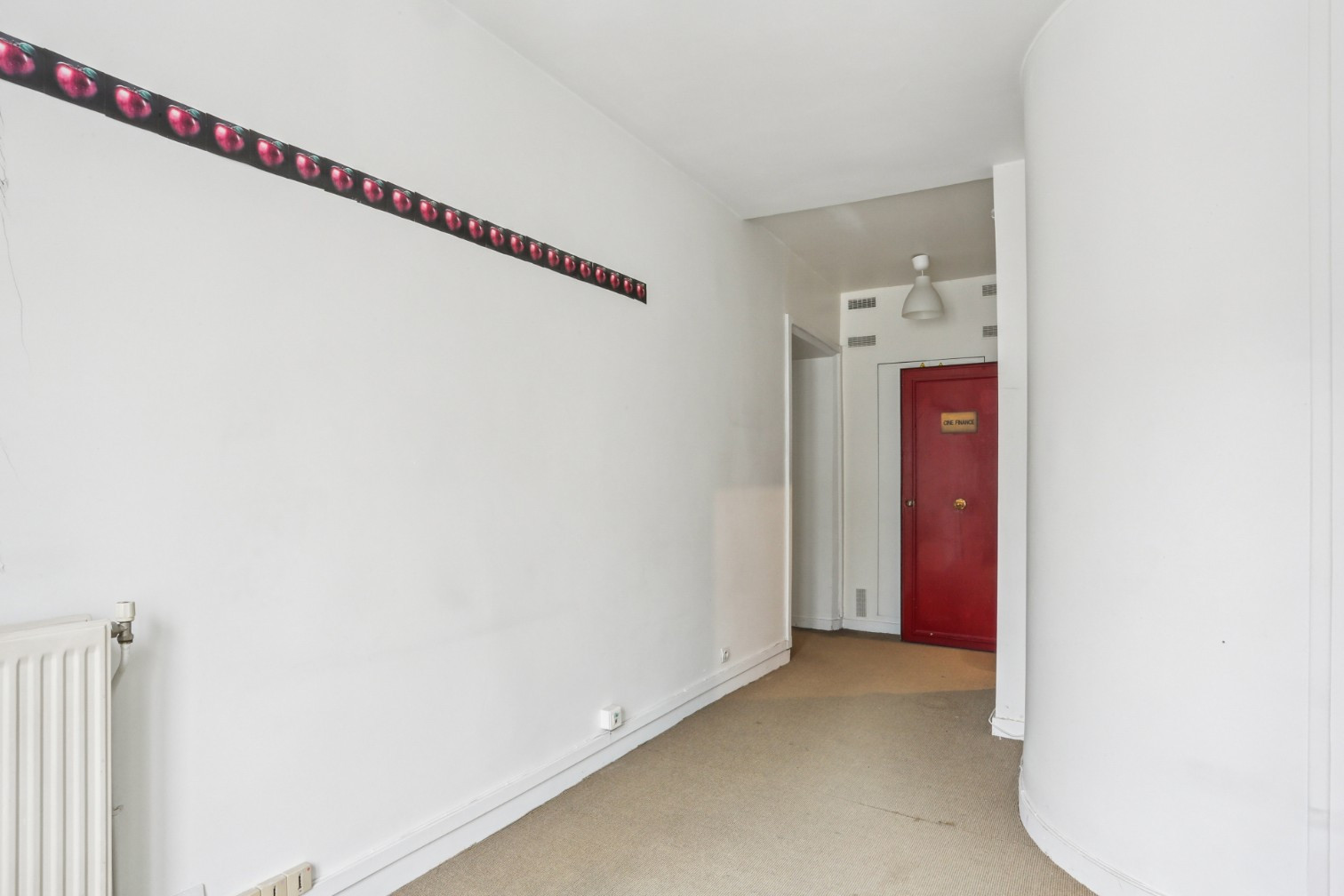 
                                                Vente
                                                 Appartement 4 pièces à rénover - Paris 8e