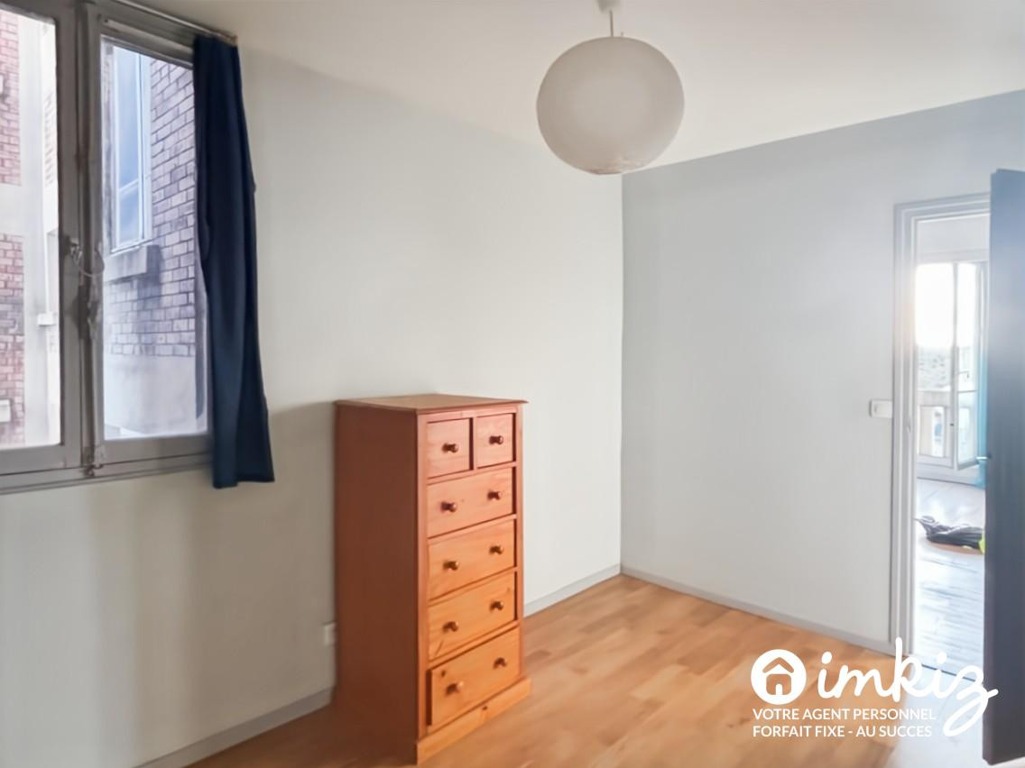 
                                                Vente
                                                 Appartement 4 pièces Vincennes  immeuble face Bois