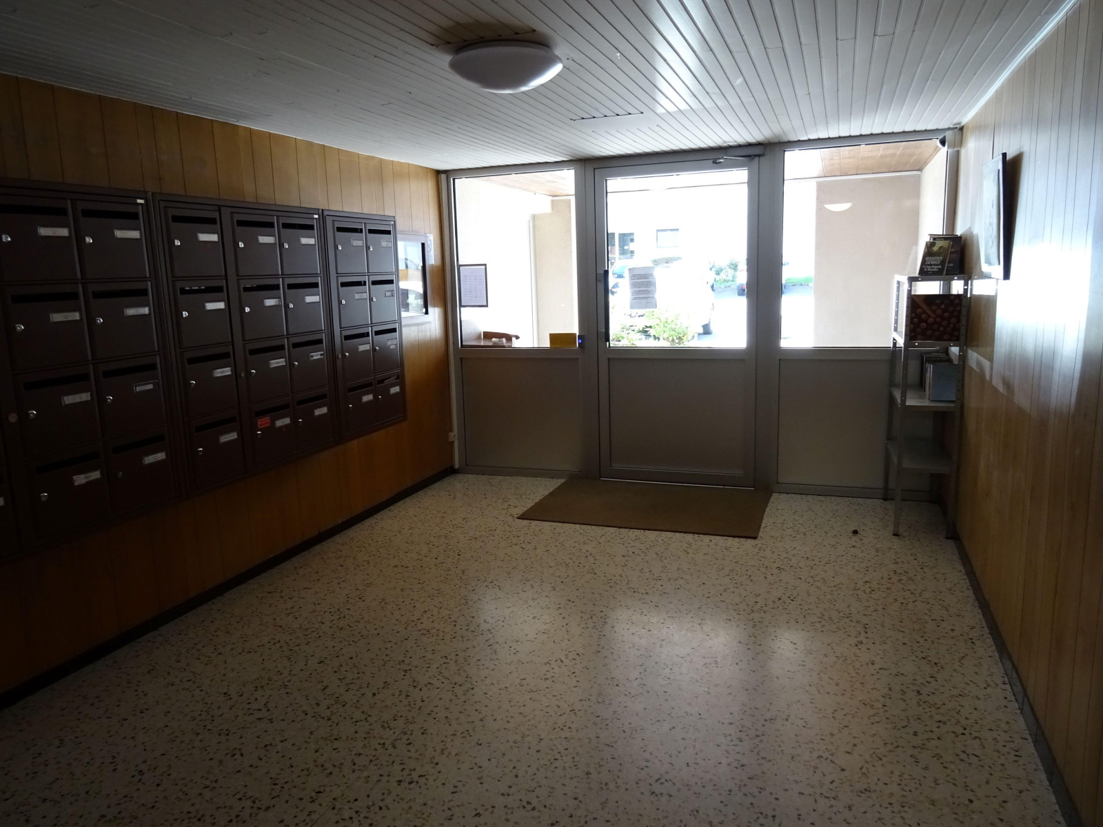 
                                                Vente
                                                 Appartement 4 pièces vue sur la vierge