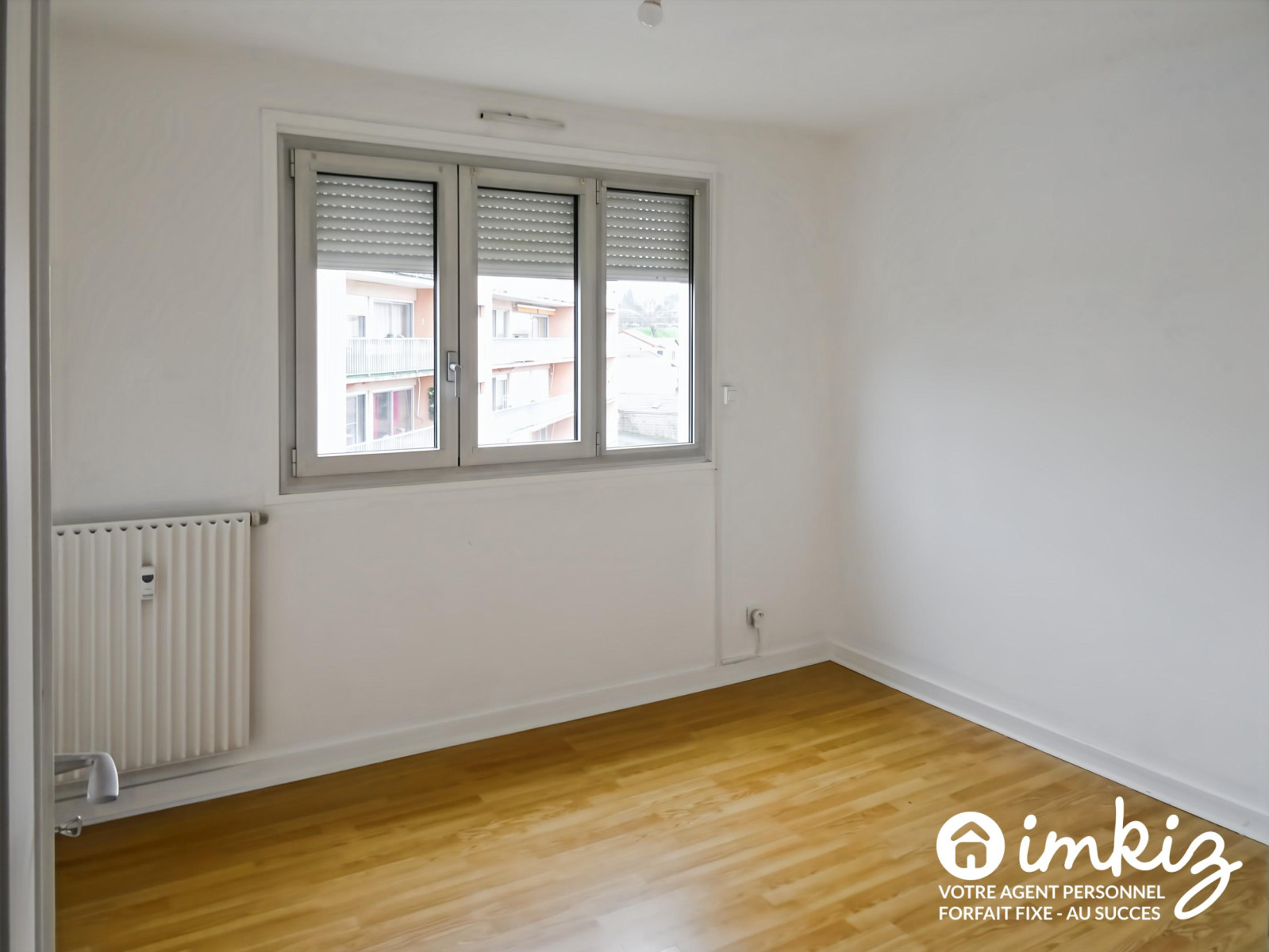 
                                                Vente
                                                 Appartement 4 pièces vue sur la vierge
