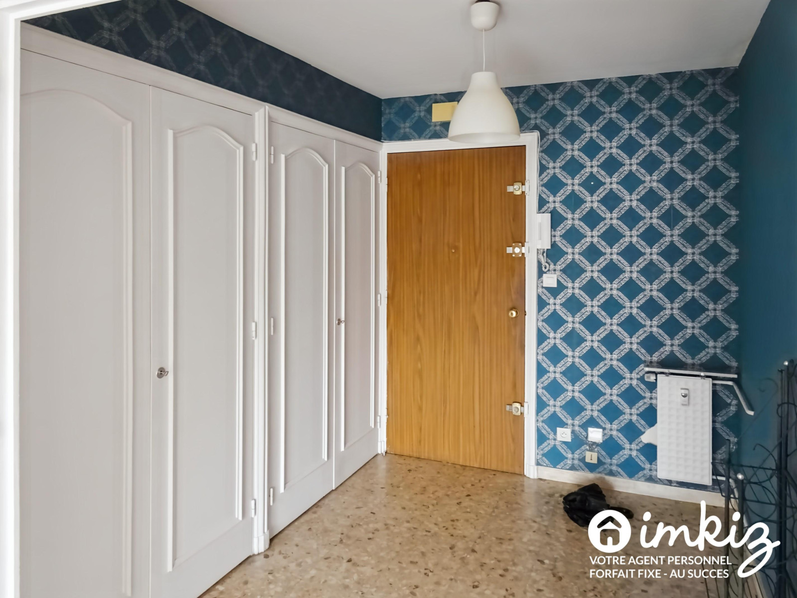 
                                                Vente
                                                 Appartement 4 pièces vue sur la vierge