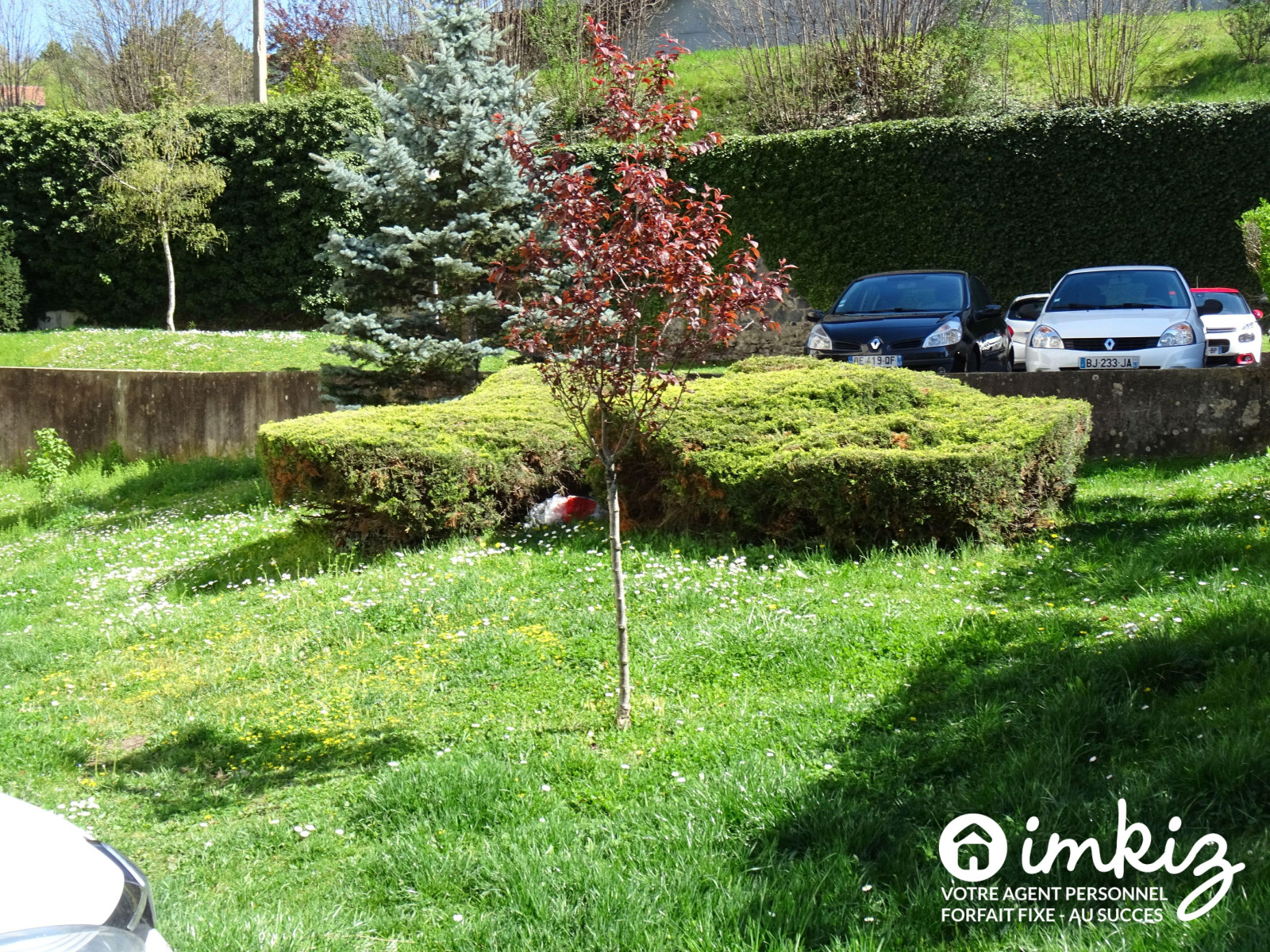 
                                                Vente
                                                 Appartement 4 pièces vue sur la vierge