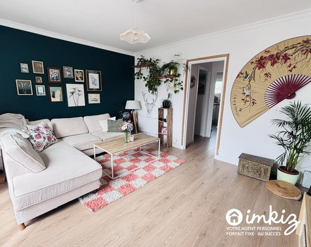 
                                                Vente
                                                 Appartement 4 pièces vue sur mer avec garage