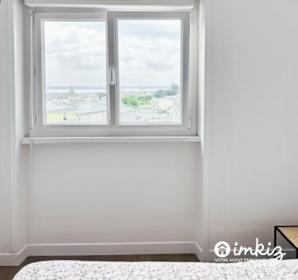 
                                                Vente
                                                 Appartement 4 pièces vue sur mer avec garage