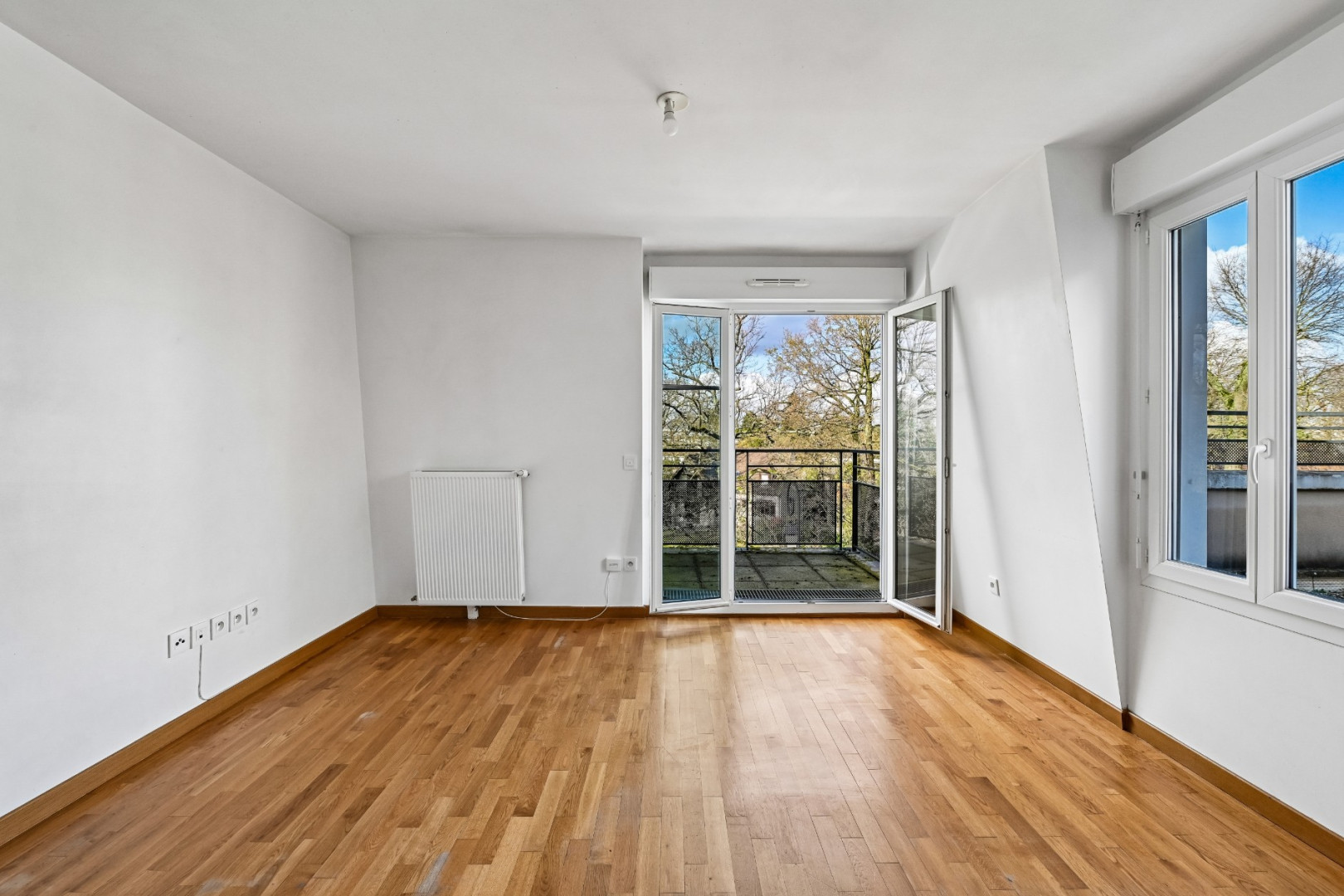 
                                                Vente
                                                 Appartement 40 m² - Le Plessis-Trévise
