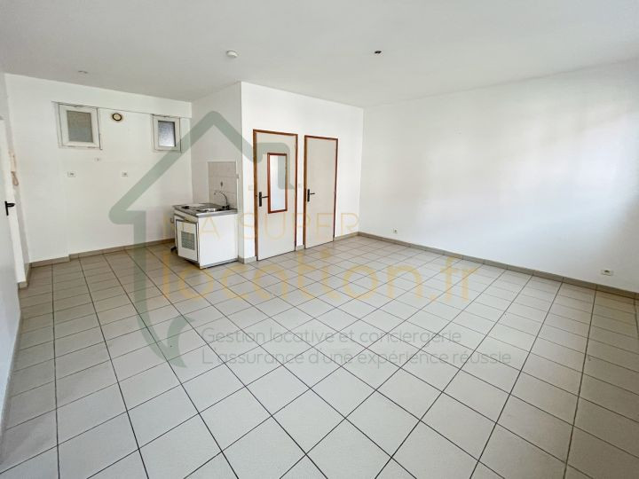 
                                                Location
                                                 Appartement 40 m2