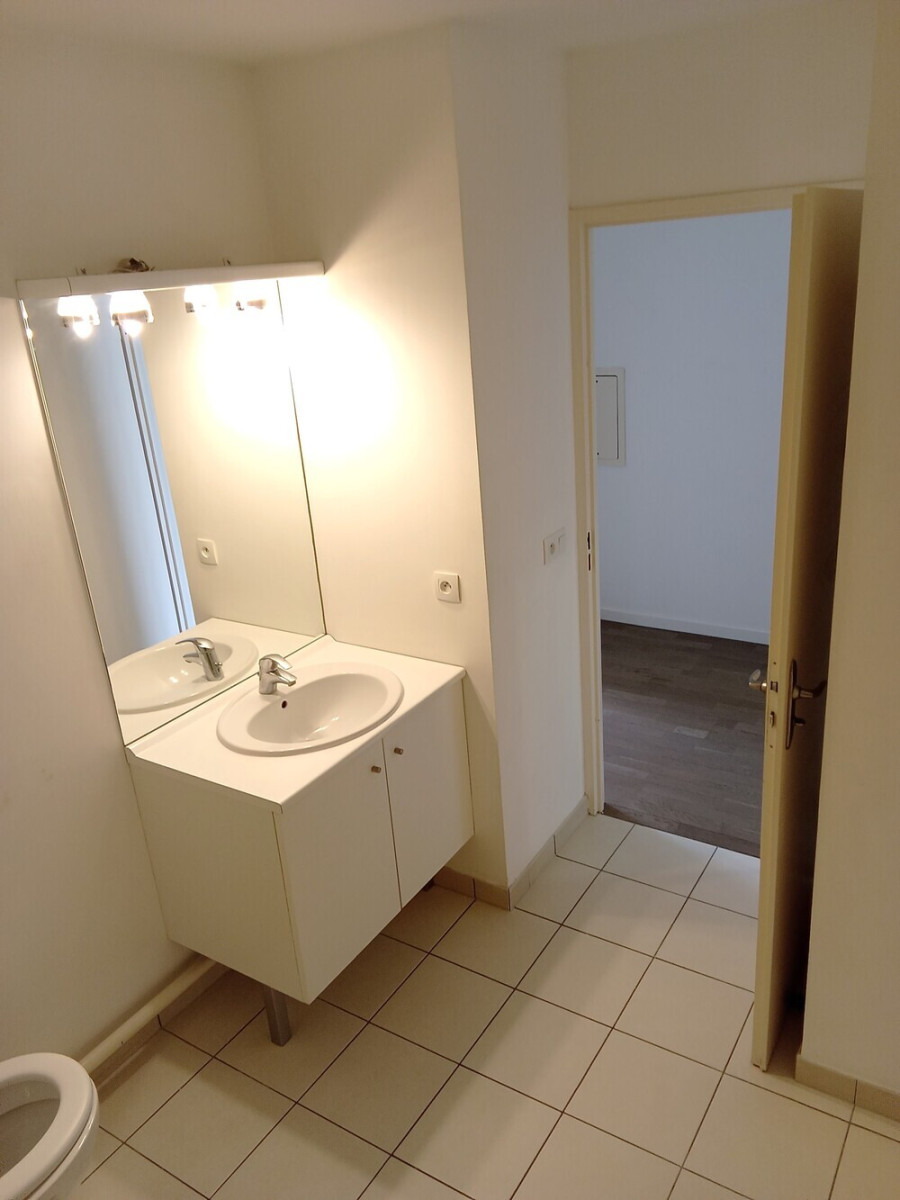 
                                                Vente
                                                 APPARTEMENT 41 m² 1 CHAMBRE