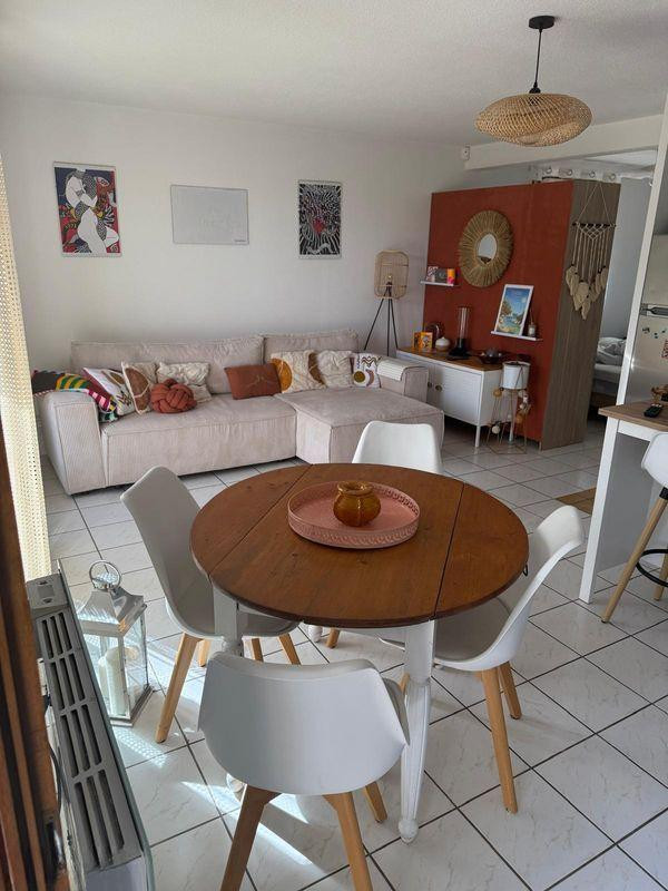 
                                                Location
                                                 Appartement, 41m², 1000€ - Gex