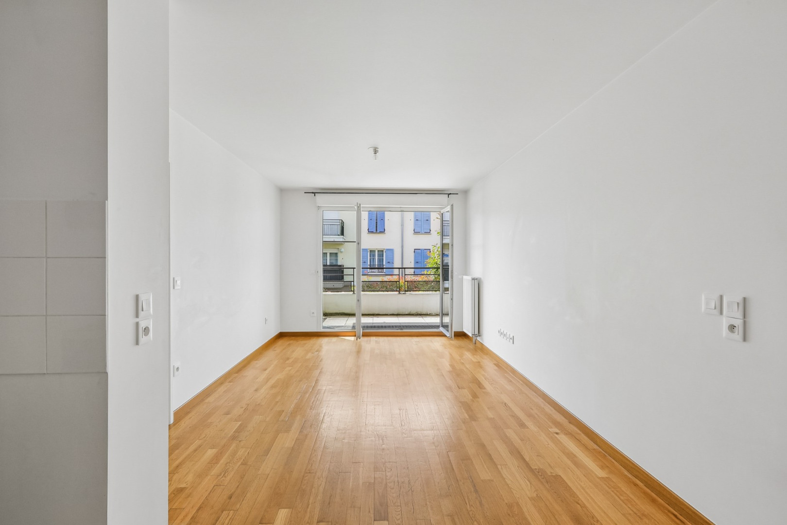 
                                                Vente
                                                 Appartement 42 m² - Le Plessis-Trévise