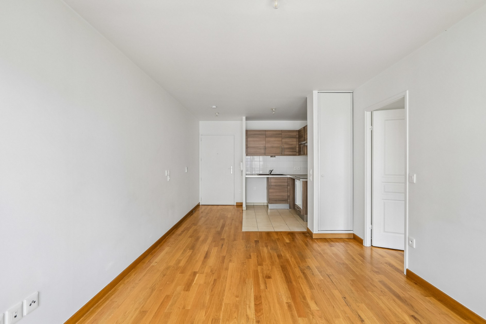 
                                                Vente
                                                 Appartement 42 m² - Le Plessis-Trévise