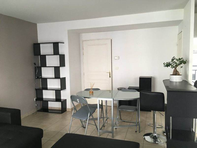 
                                                Location
                                                 Appartement 43,75 m² - 2 pièces - 1 chambre