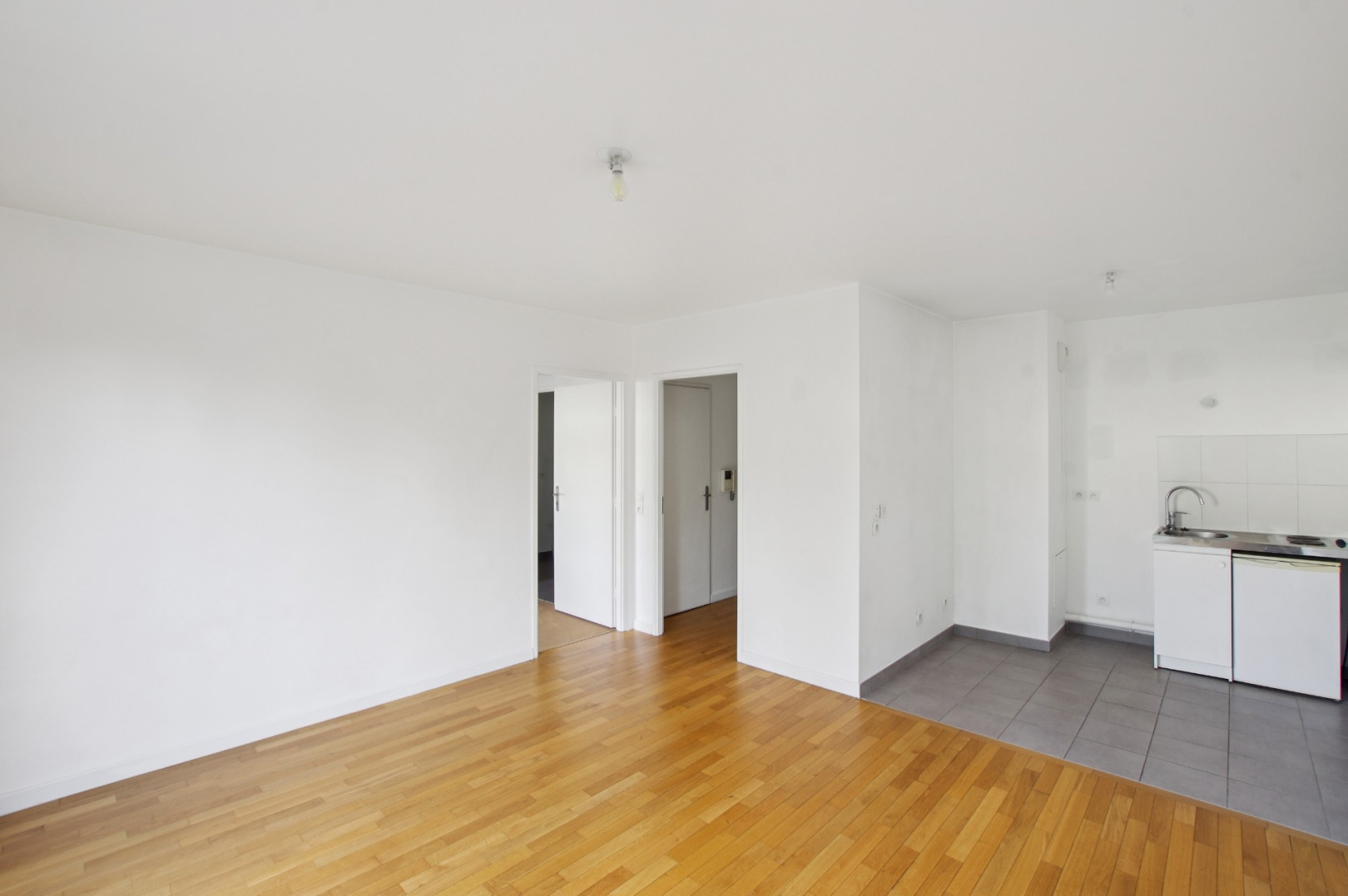 
                                                Vente
                                                 Appartement 44m² - Drancy