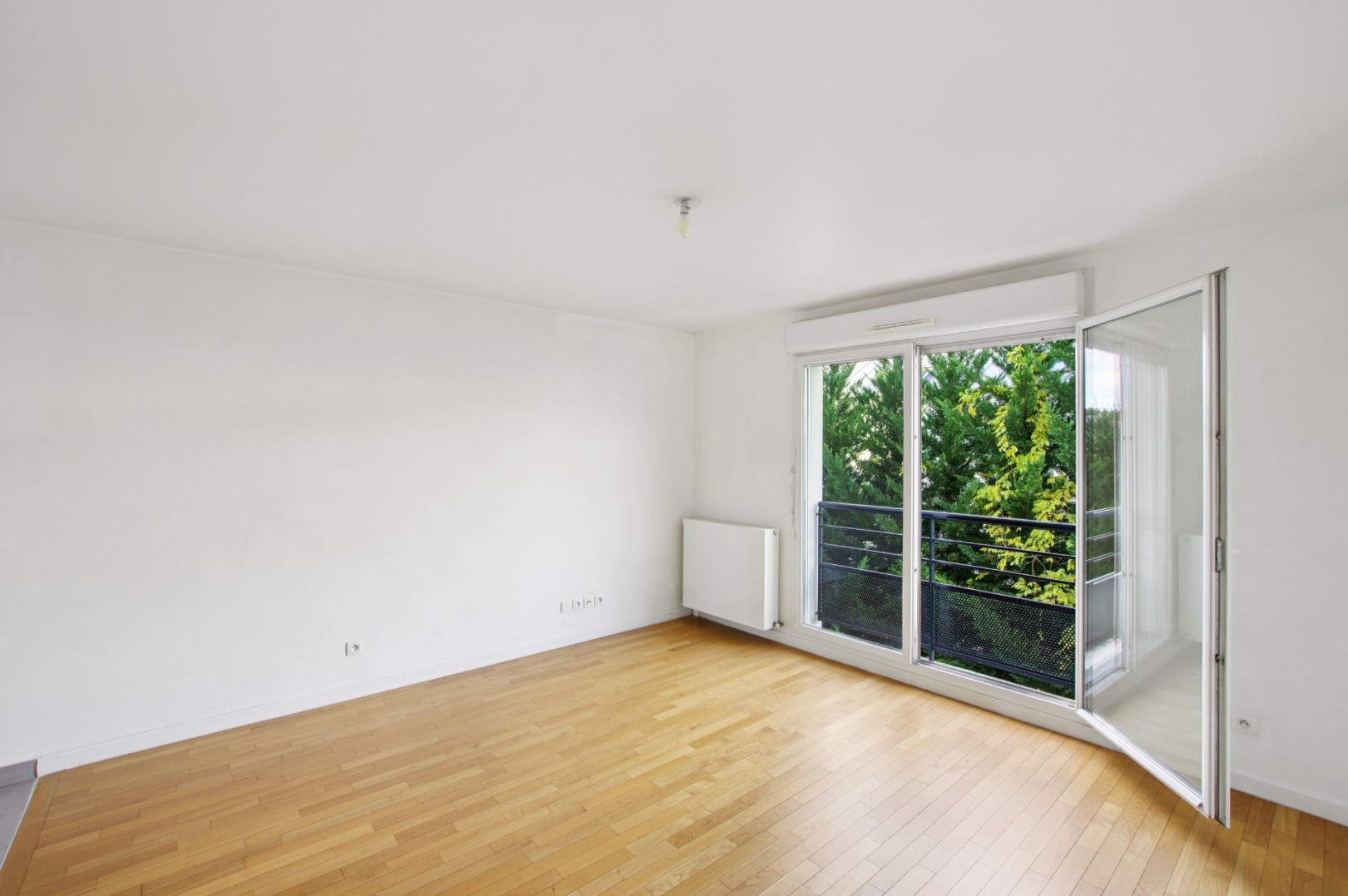 
                                                Vente
                                                 Appartement 44m² - Drancy