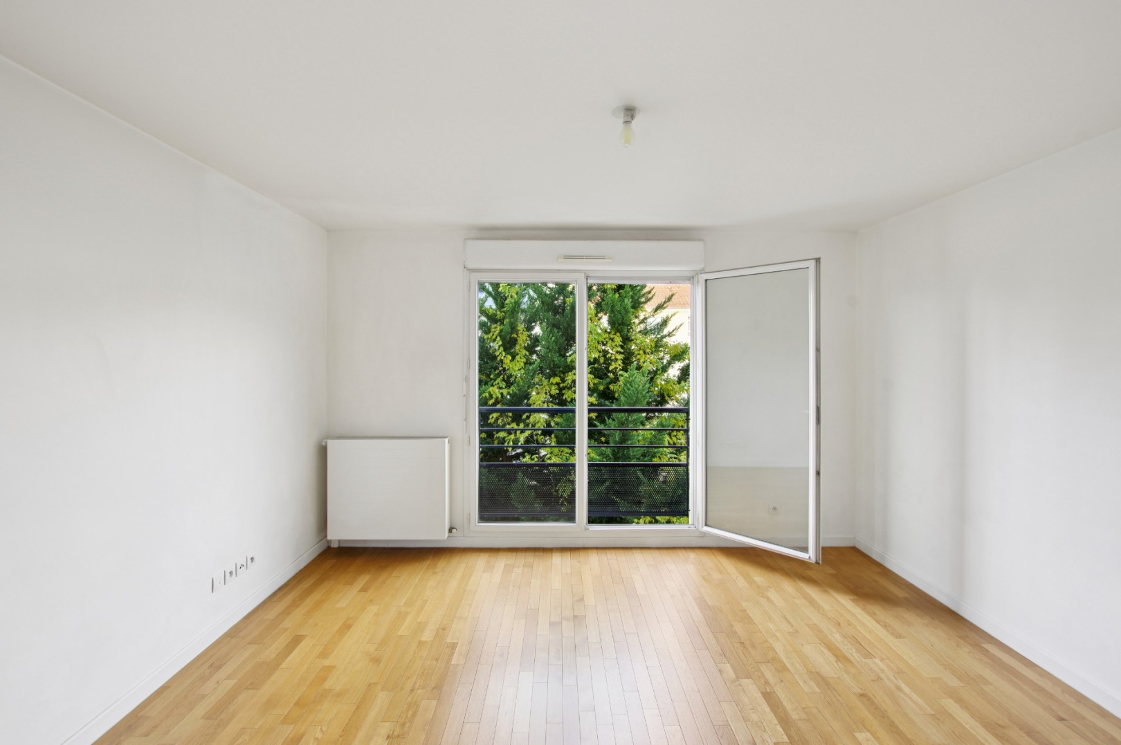 
                                                Vente
                                                 Appartement 44m² - Drancy
