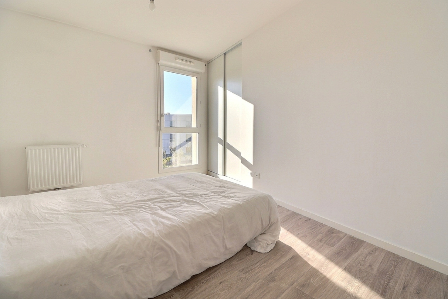 
                                                Vente
                                                 Appartement - 45,61 m² - 2 pièces
