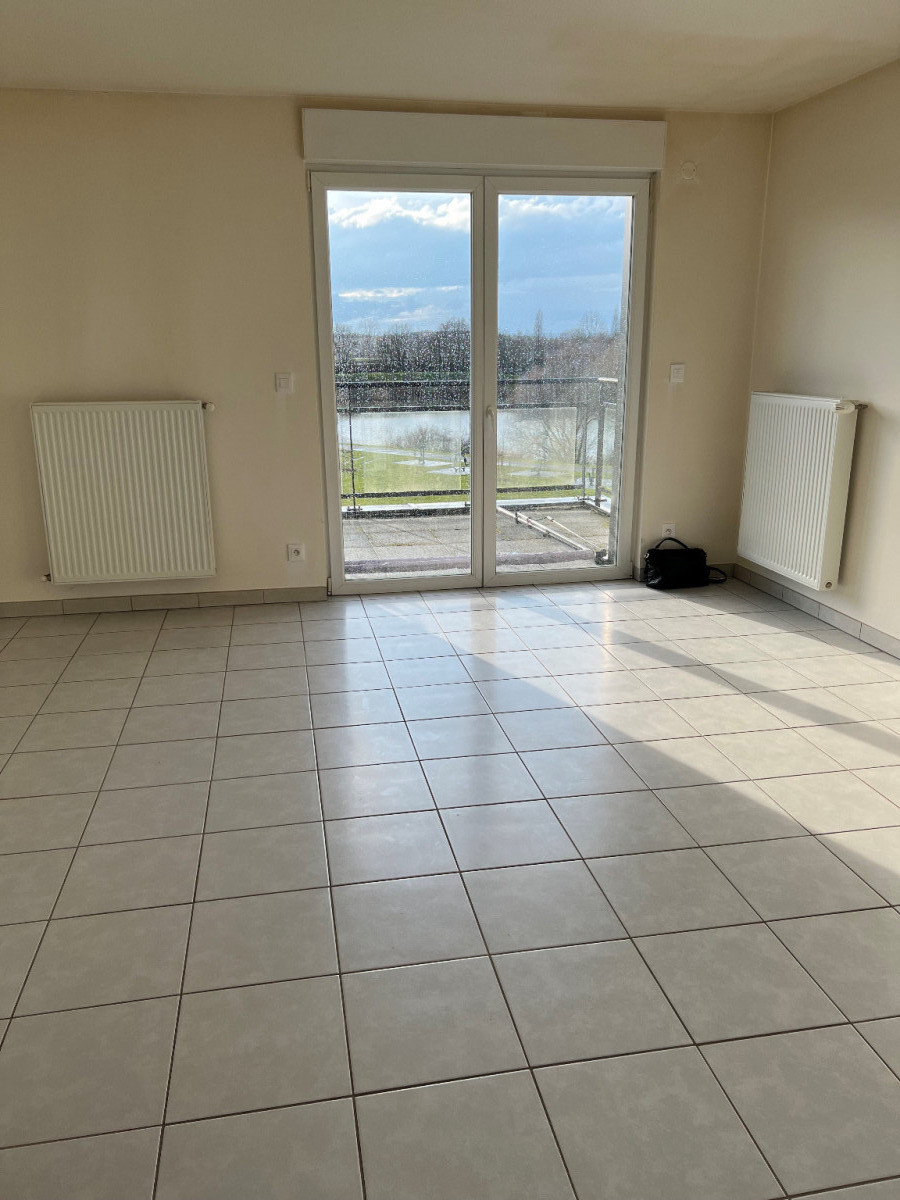 
                                                Location
                                                 Appartement - 45m² - Metz