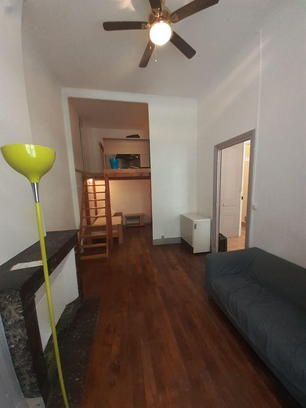 
                                                Location
                                                 Appartement 45m2 utile à 50m du Métro Garibaldi