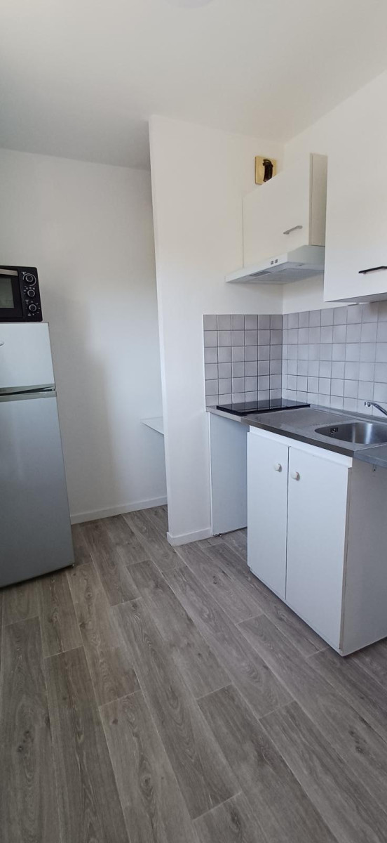 
                                                Location
                                                 Appartement 46 m2, Angers la Madeleine
