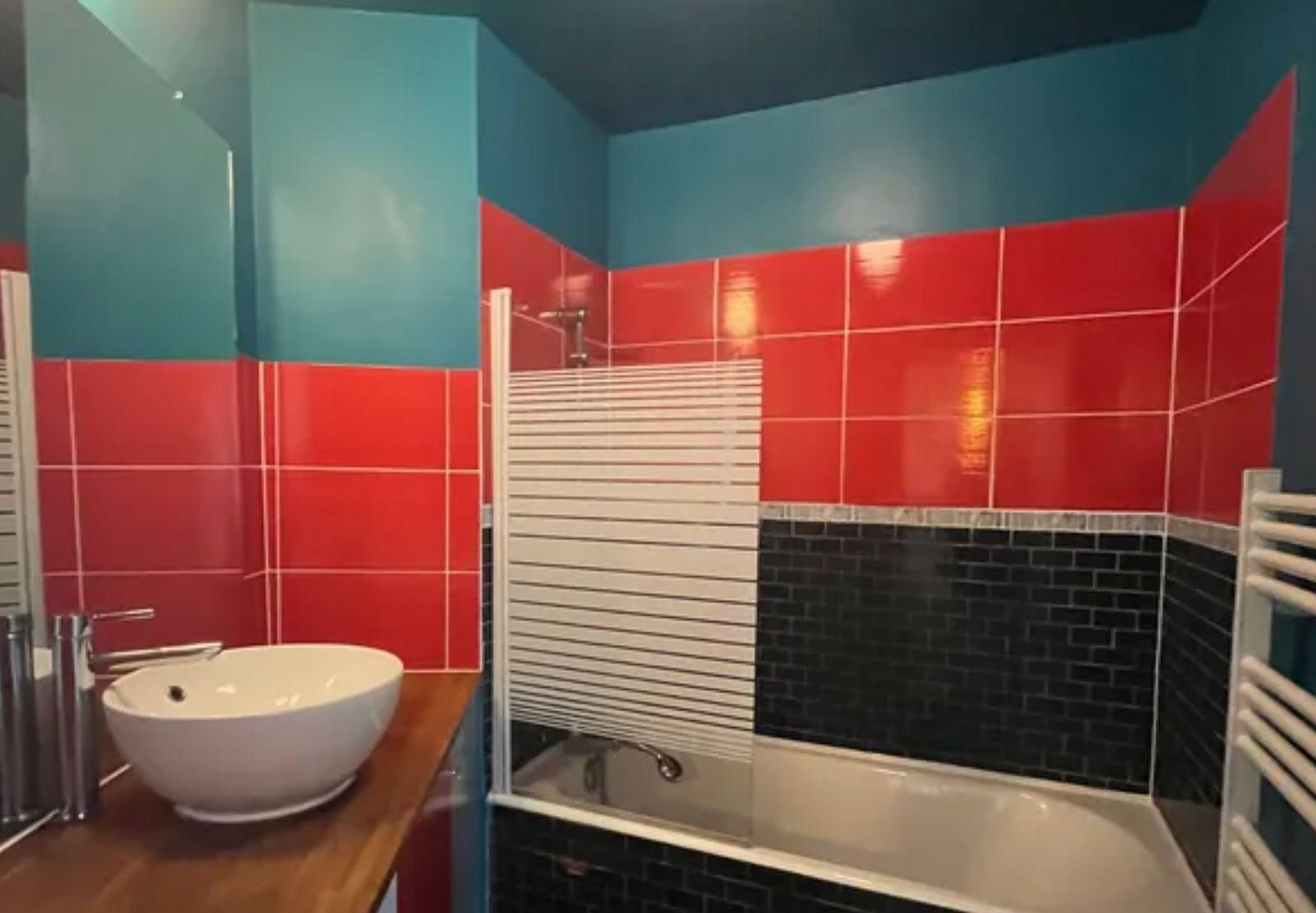 
                                                Location
                                                 Appartement 46m2 2 pièces Courbevoie