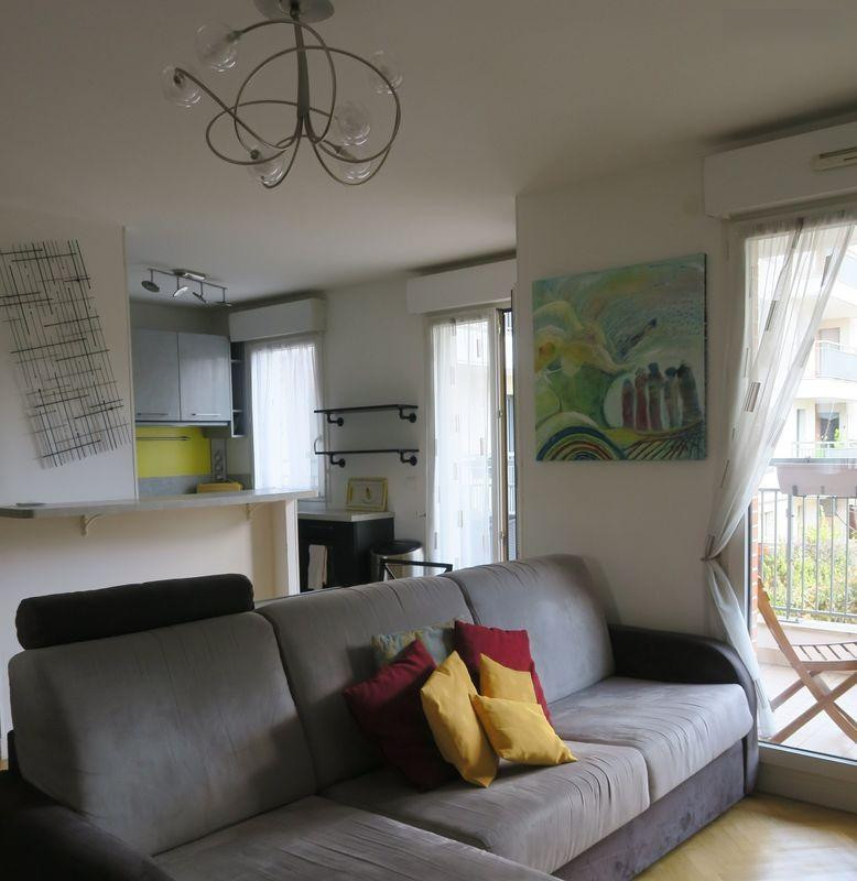 
                                                Location
                                                 Appartement 48m² au calme à Rueil proche RER
