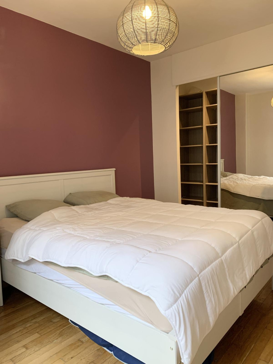 
                                                Location
                                                 Appartement 4p 77m2 proche de la Défense