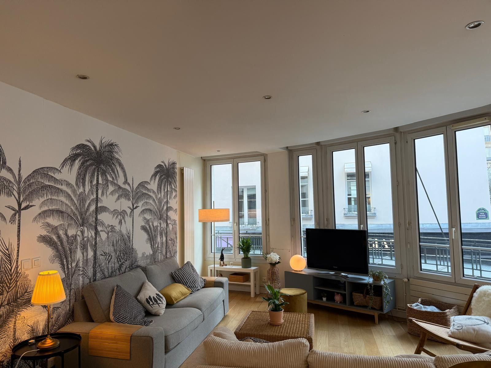 
                                                Location
                                                 Appartement 4P - Coup de Cœur – Montorgueil