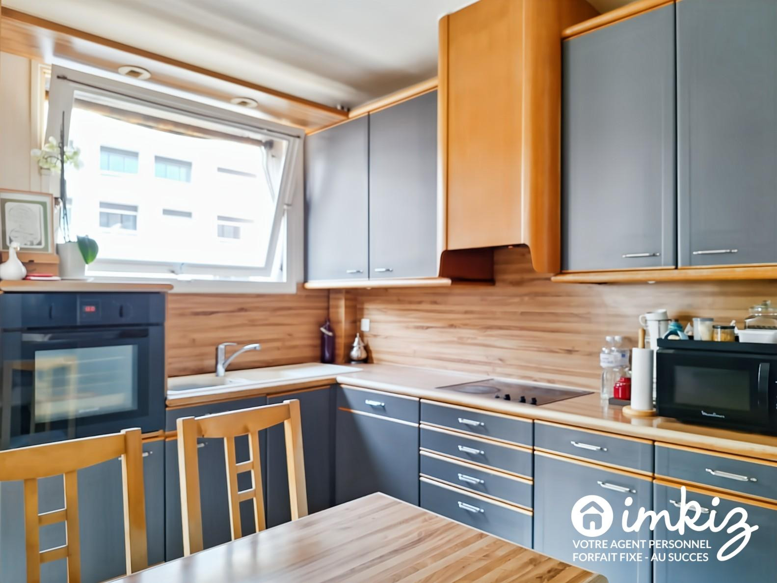 
                                                Vente
                                                 Appartement 4P lumineux avec Box - Calme - Sud