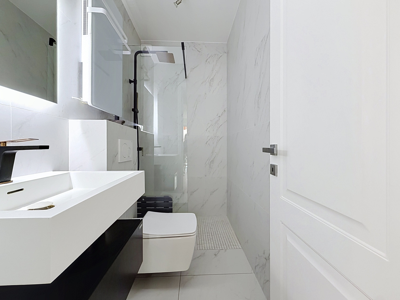 
                                                Vente
                                                 Appartement  - 5 pièces  - 122.78 m²