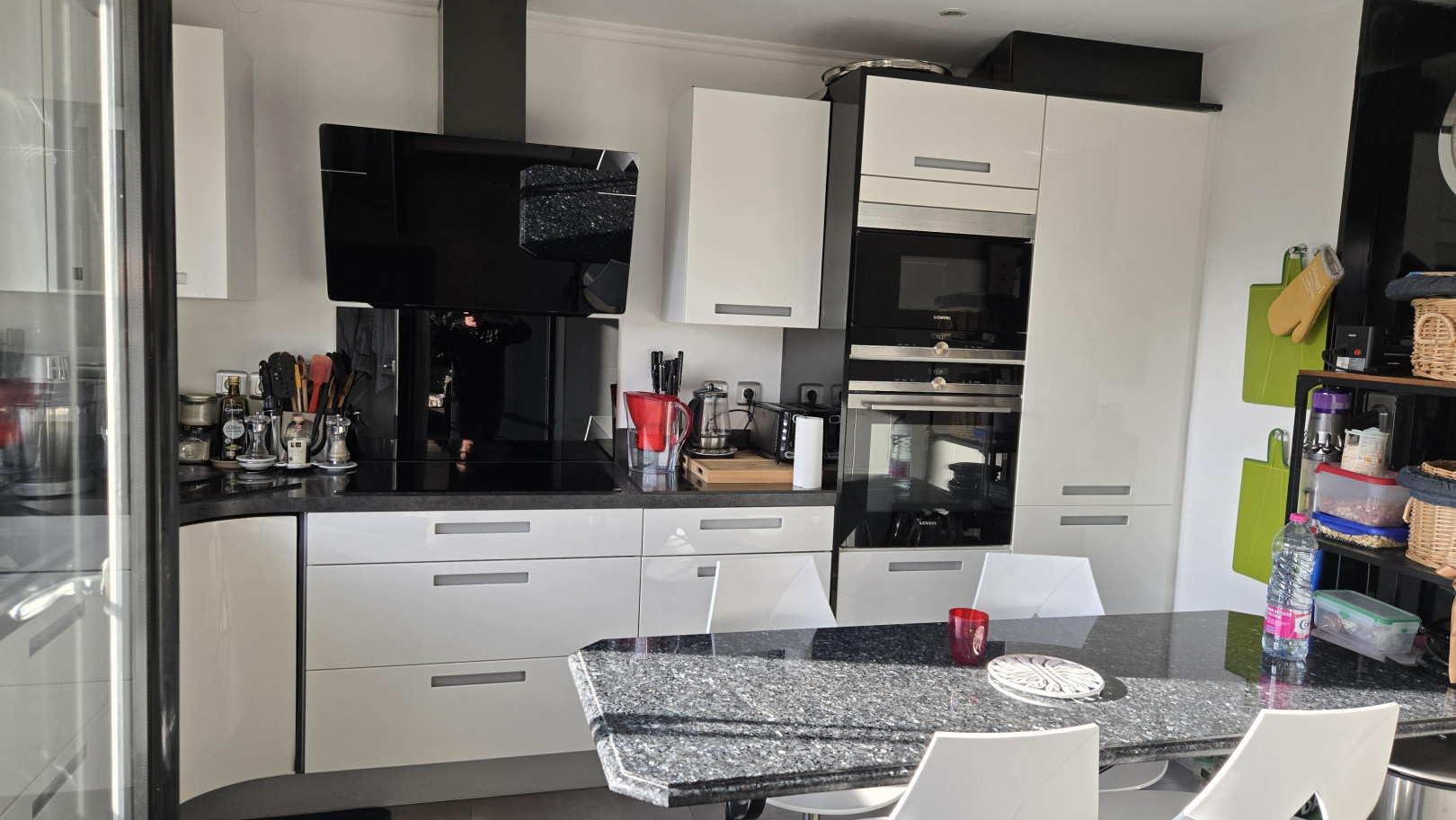 
                                                Vente
                                                 Appartement  5 Pièces 3 Chambres - Surface 136 m2