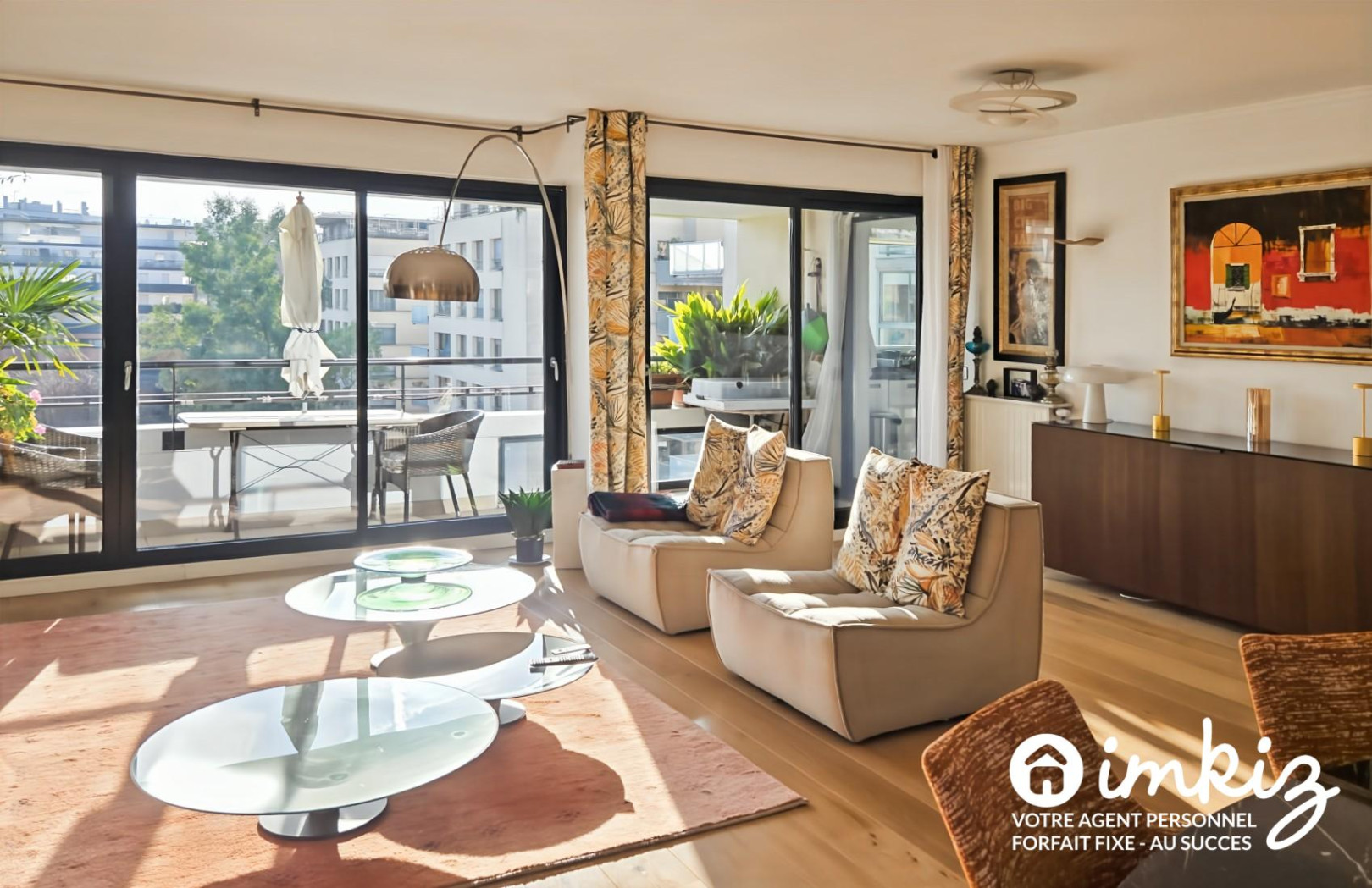 
                                                Vente
                                                 Appartement  5 Pièces 3 Chambres - Surface 136 m2