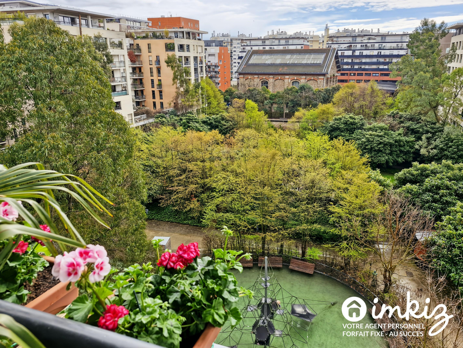 
                                                Vente
                                                 Appartement  5 Pièces 3 Chambres - Surface 136 m2