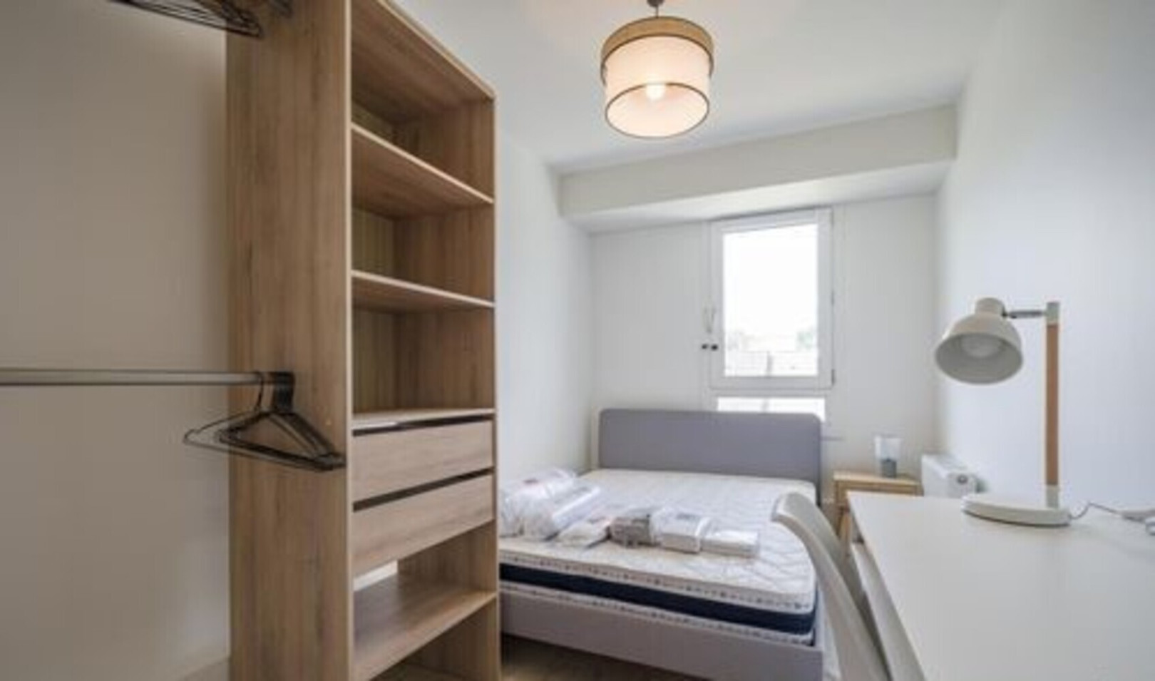 
                                                Location
                                                 Appartement 5 pièces