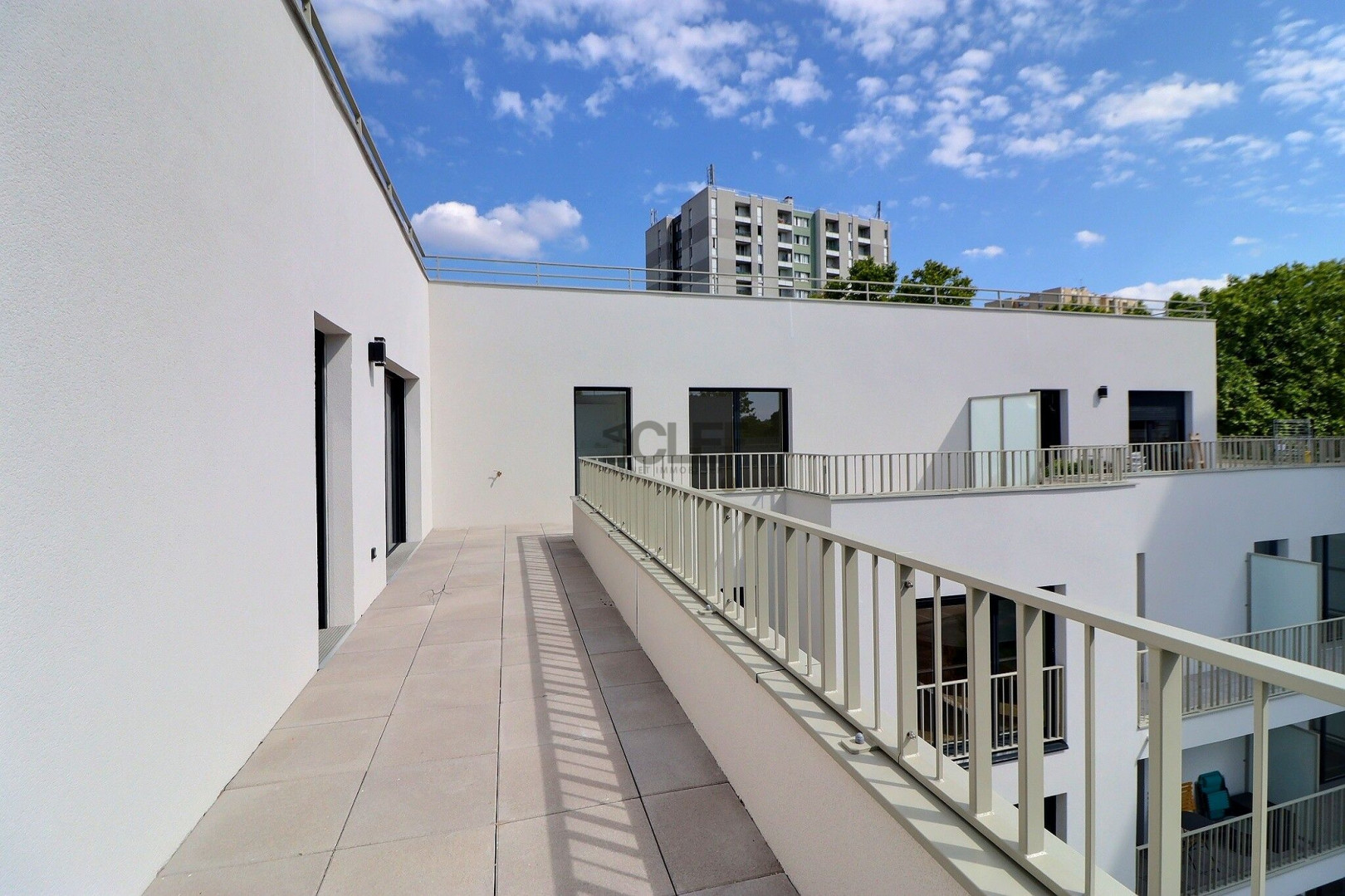 
                                                Vente
                                                 Appartement 5 pièces