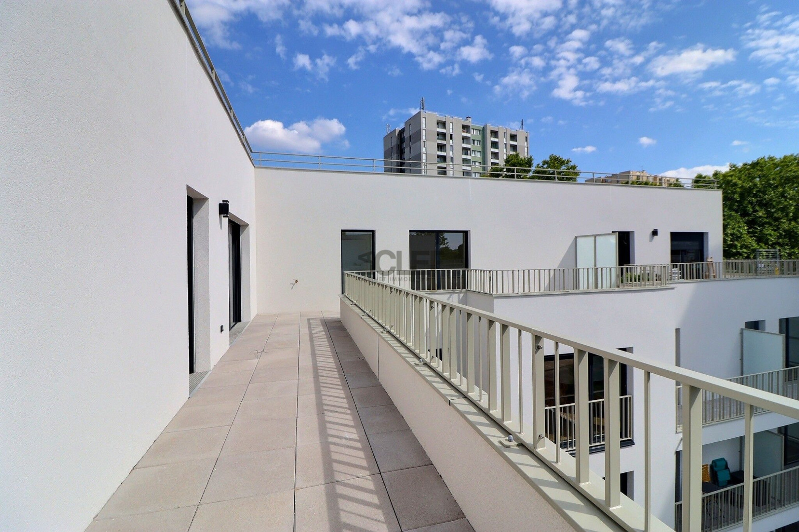 
                                                Vente
                                                 Appartement 5 pièces