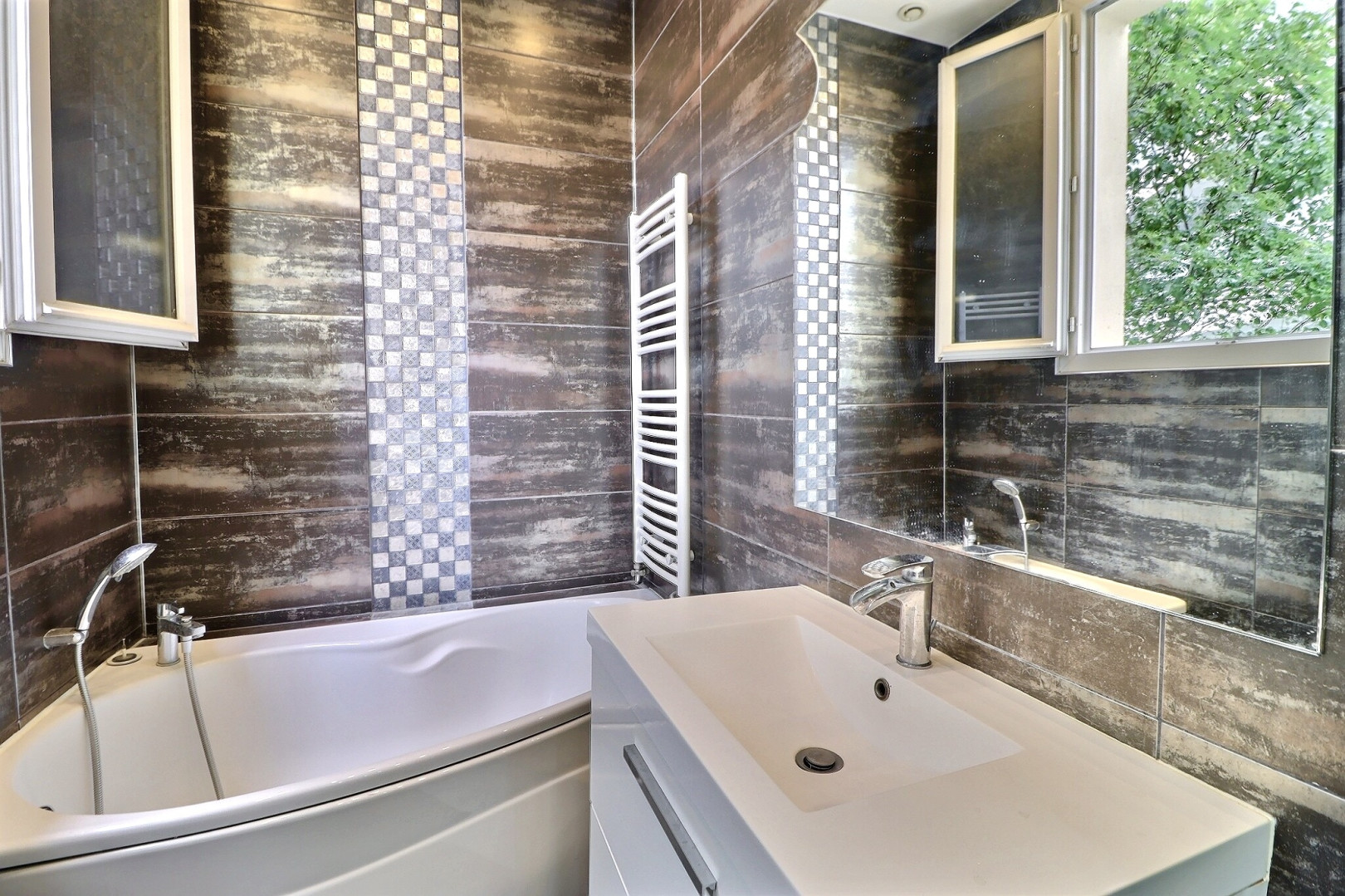 
                                                Vente
                                                 Appartement 5 pièces