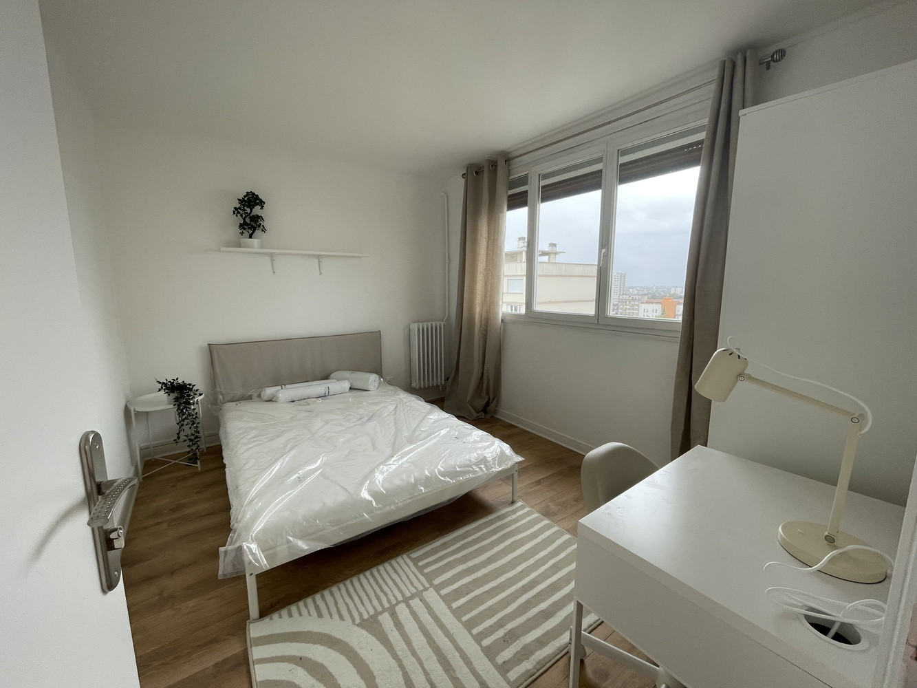 
                                                Location
                                                 Appartement 5 pièces