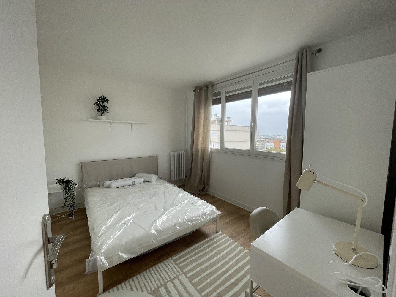 
                                                Location
                                                 Appartement 5 pièces