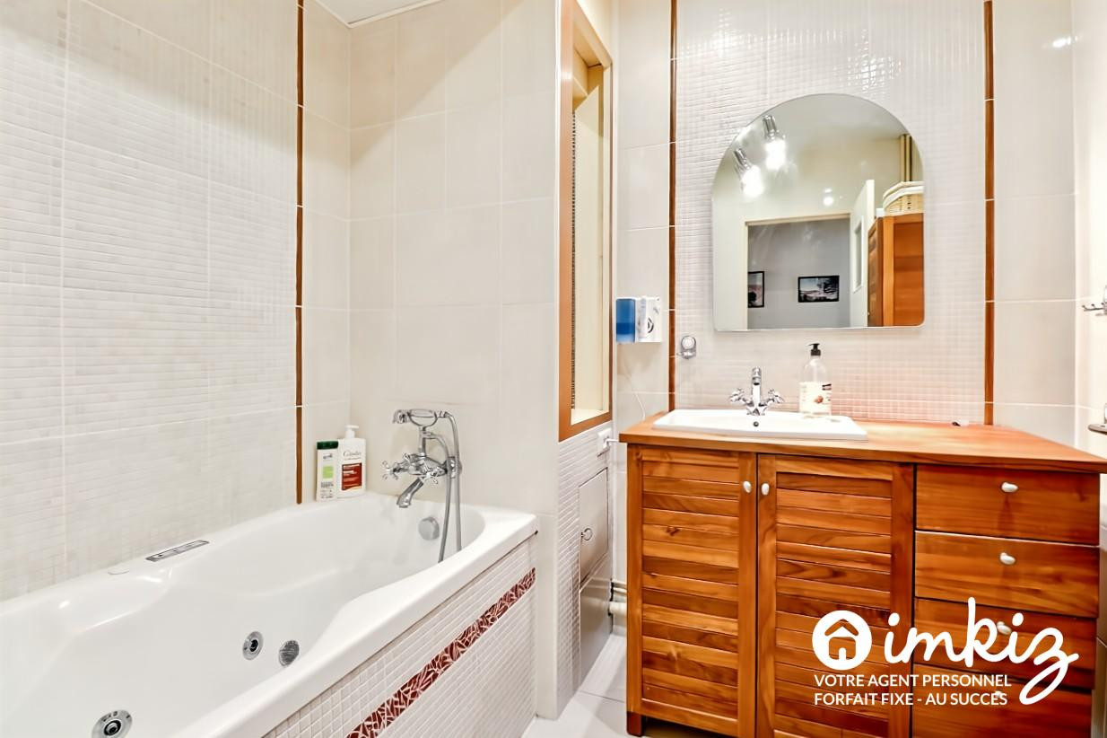 
                                                Vente
                                                 Appartement 5 pièces