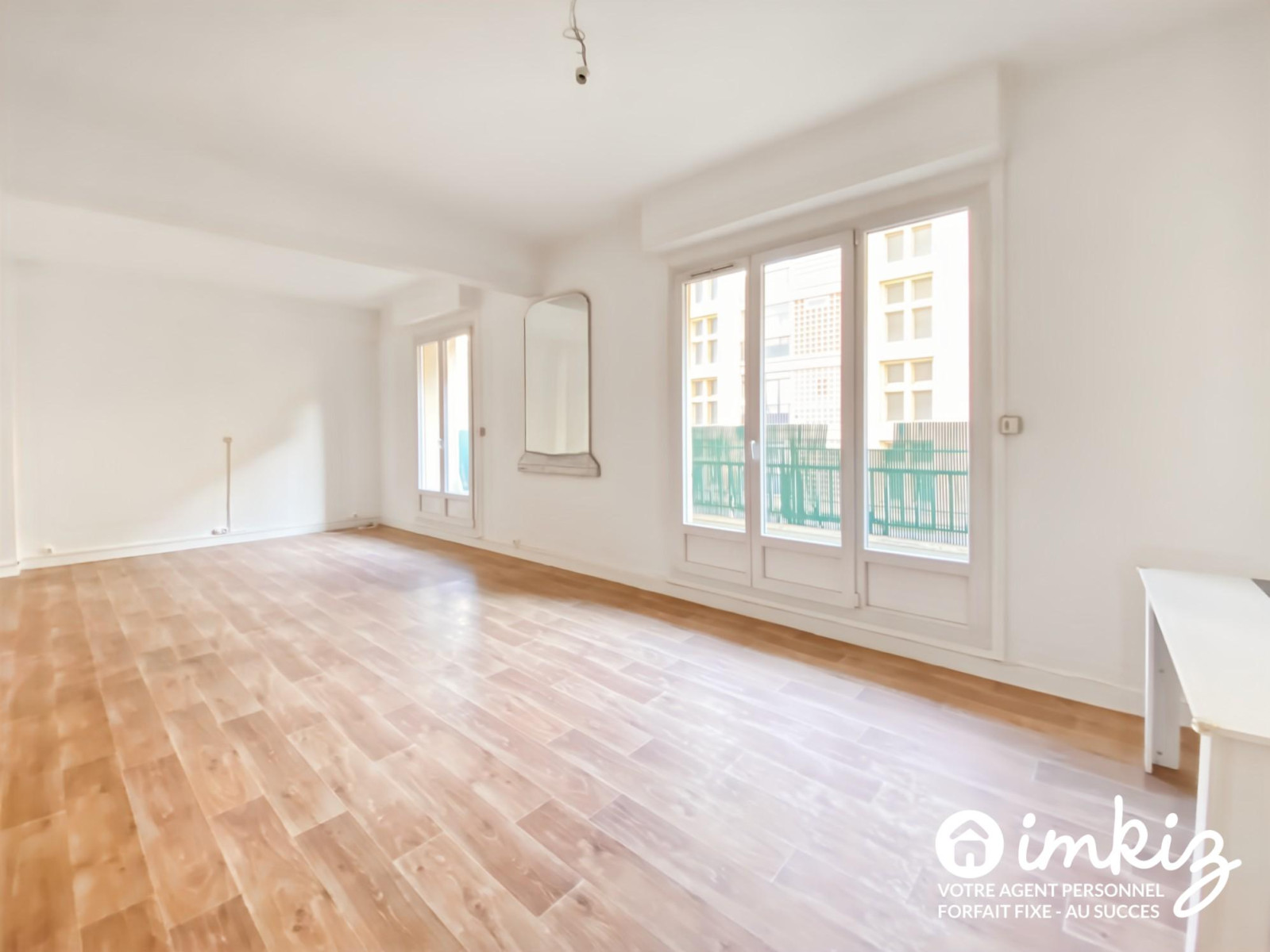 
                                                Vente
                                                 Appartement 5 pièces