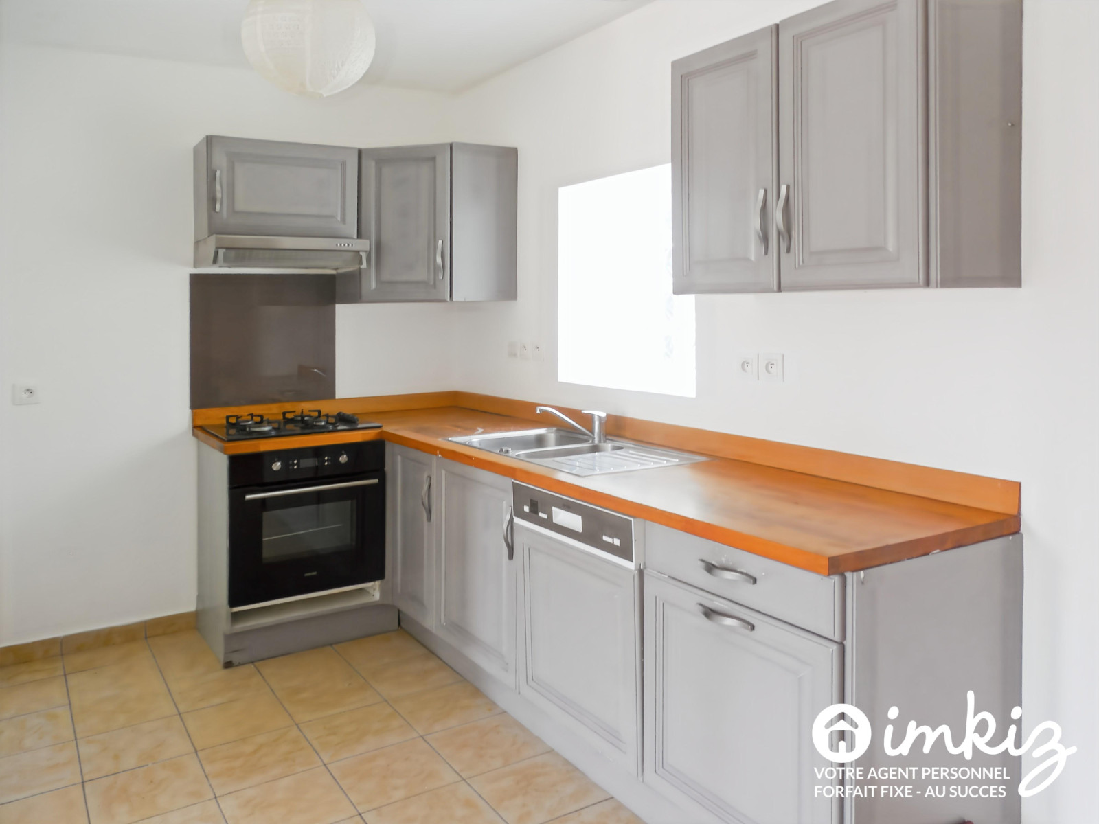 
                                                Vente
                                                 Appartement 5 pièces  au Nord du centre ville