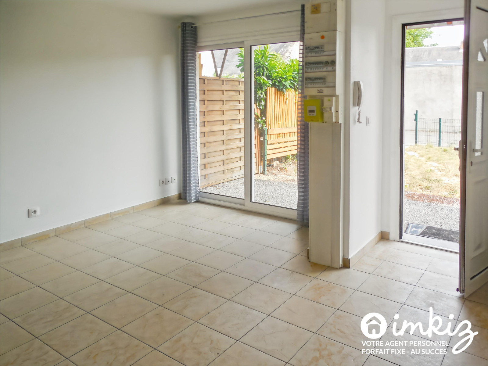 
                                                Vente
                                                 Appartement 5 pièces  au Nord du centre ville