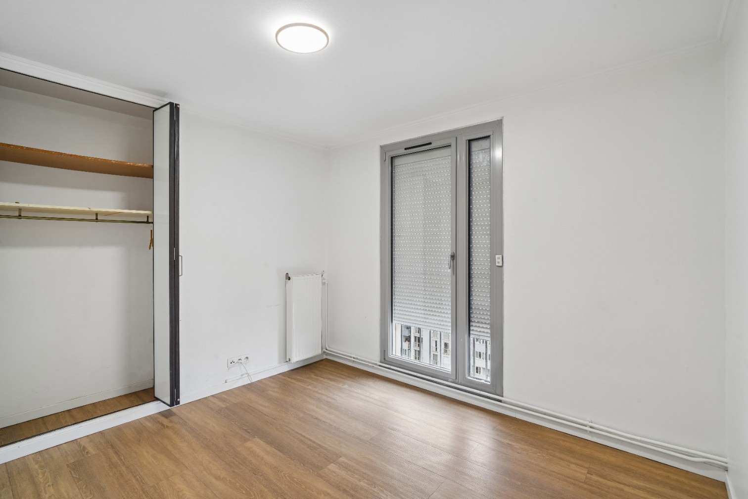 
                                                Vente
                                                 Appartement 5 pièces avec balcon - Colombes