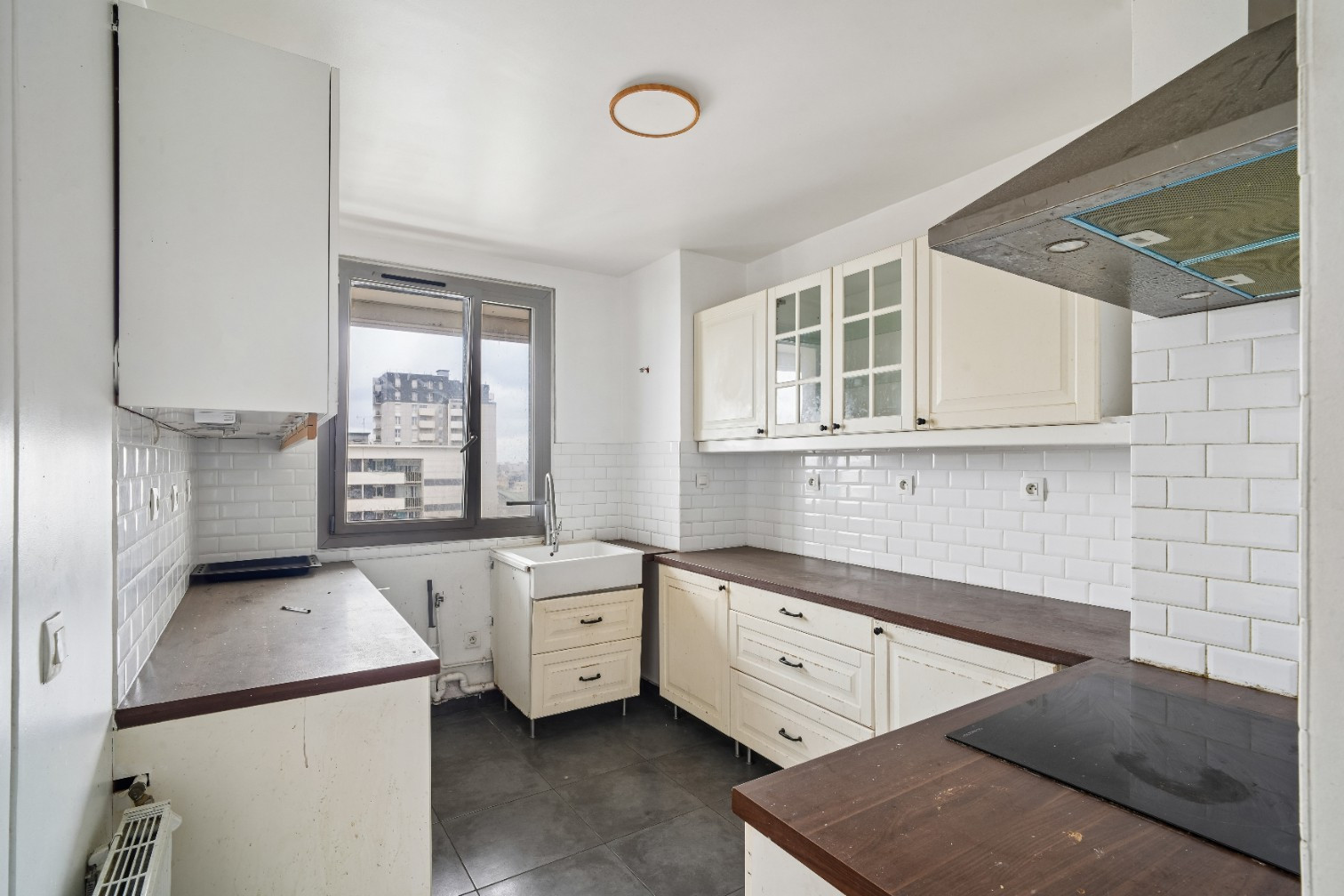 
                                                Vente
                                                 Appartement 5 pièces avec balcon - Colombes
