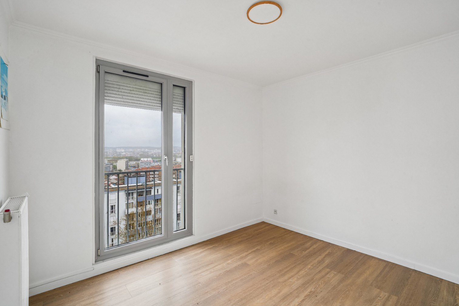 
                                                Vente
                                                 Appartement 5 pièces avec balcon - Colombes