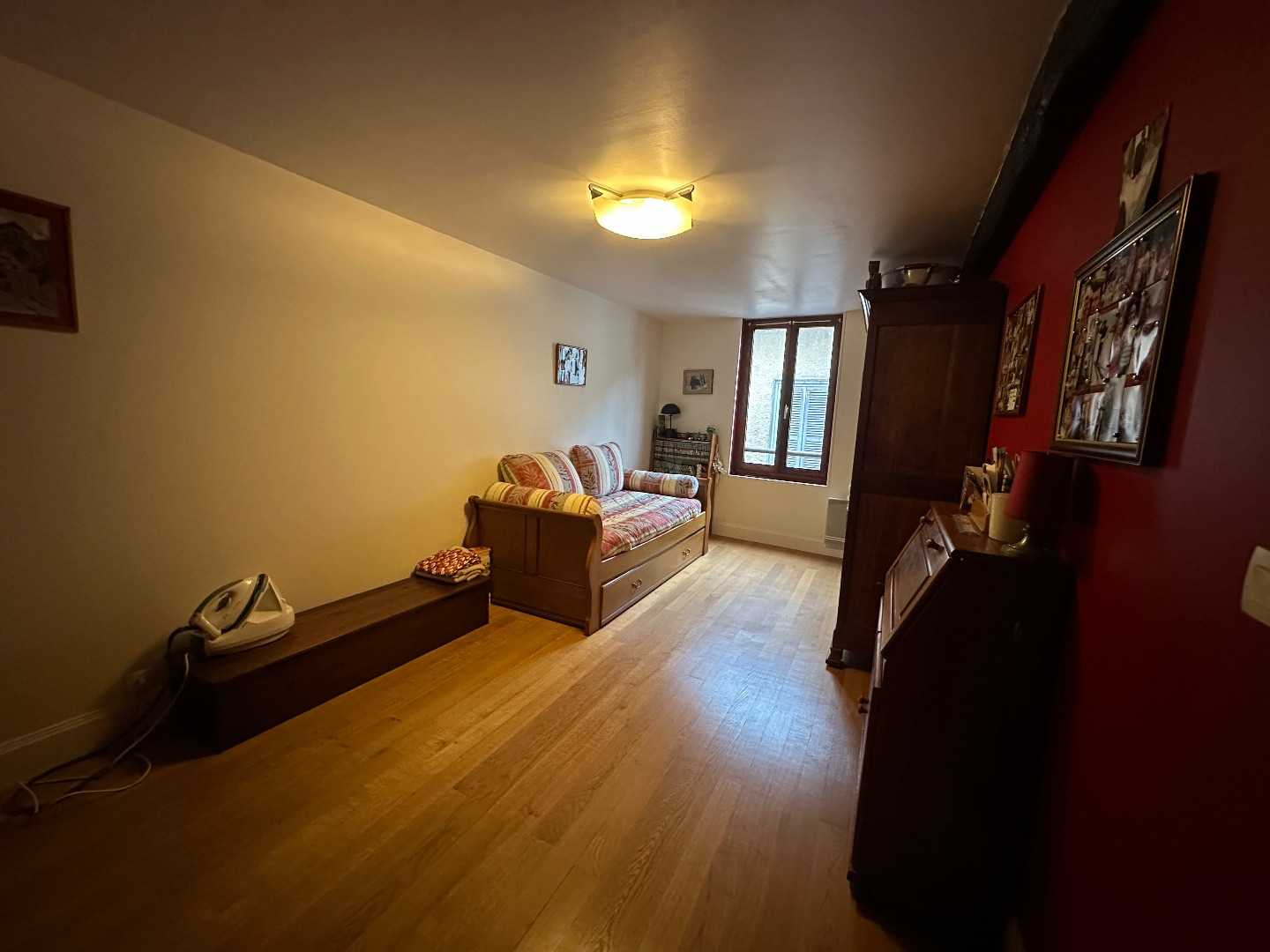 
                                                Vente
                                                 Appartement 5 pièces de 125m2 centre ville Auxerre