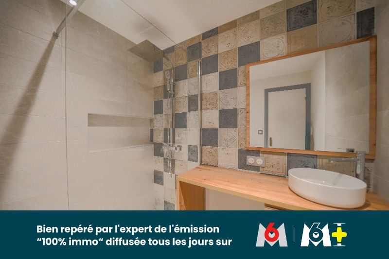 
                                                Vente
                                                 Appartement 5 pièces de 80 m²