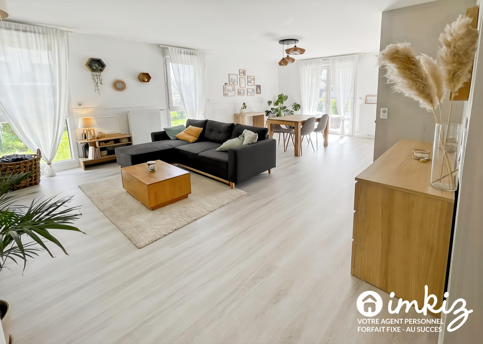 
                                                Vente
                                                 Appartement 5 pièces récent avec jardin