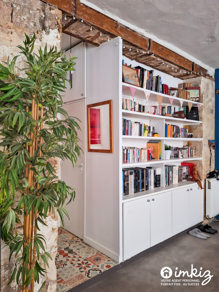 
                                                Vente
                                                 Appartement 5 pièces style loft dans passage privé