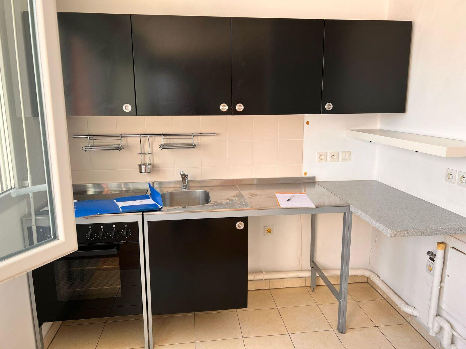 
                                                Location
                                                 Appartement 50 m² à villejuif au calme  ligne 7